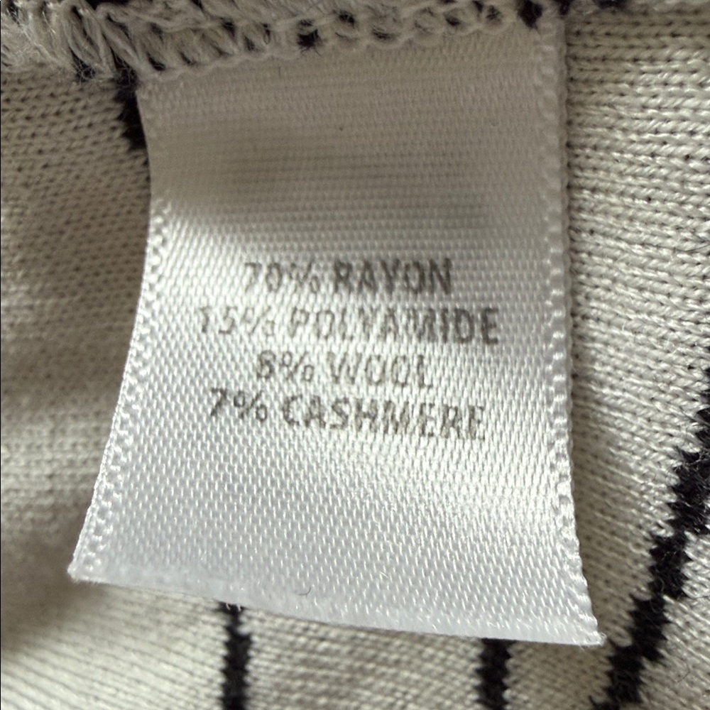 St. John Black & White Abstract Knit Open Cardigan Cashmere Blend Petite P - Picture 5 of 5